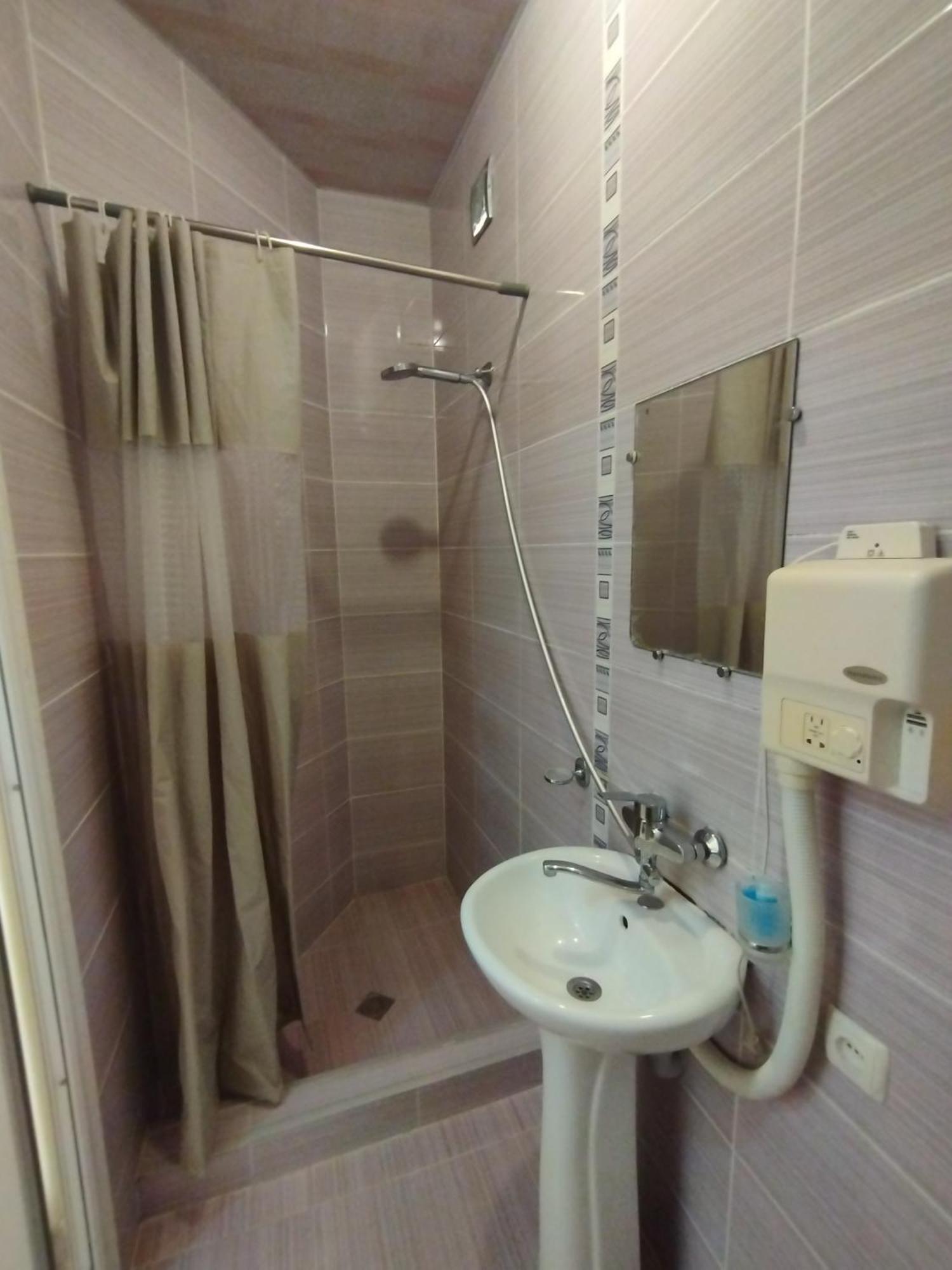 David Hotel Кутаиси Экстерьер фото