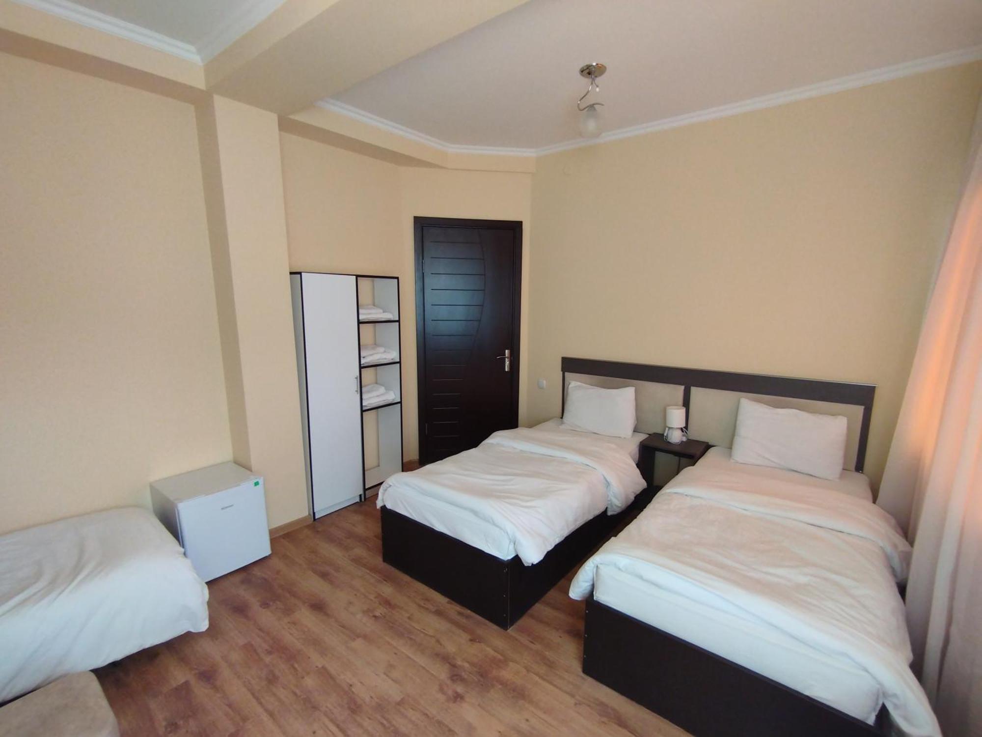 David Hotel Кутаиси Экстерьер фото